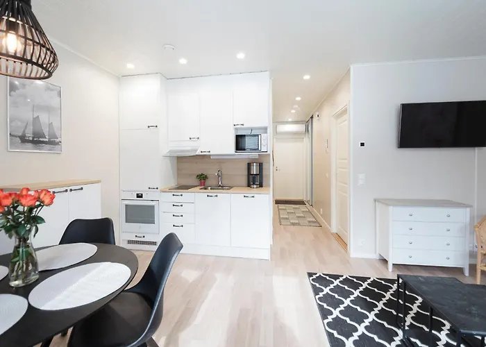 Jaekaelaetie By Hiekka *