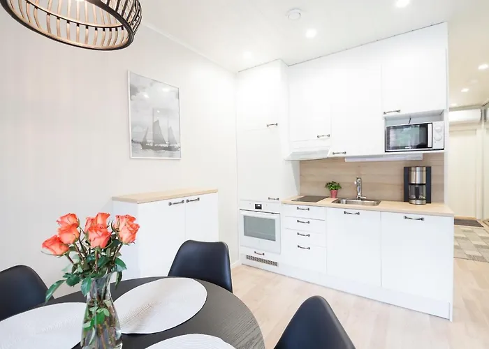 Jaekaelaetie By Hiekka